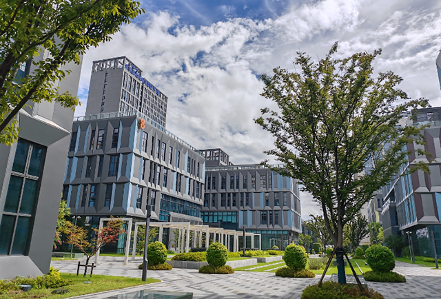 朝阳工业地产投资新蓝海——新能源产业园区崛起